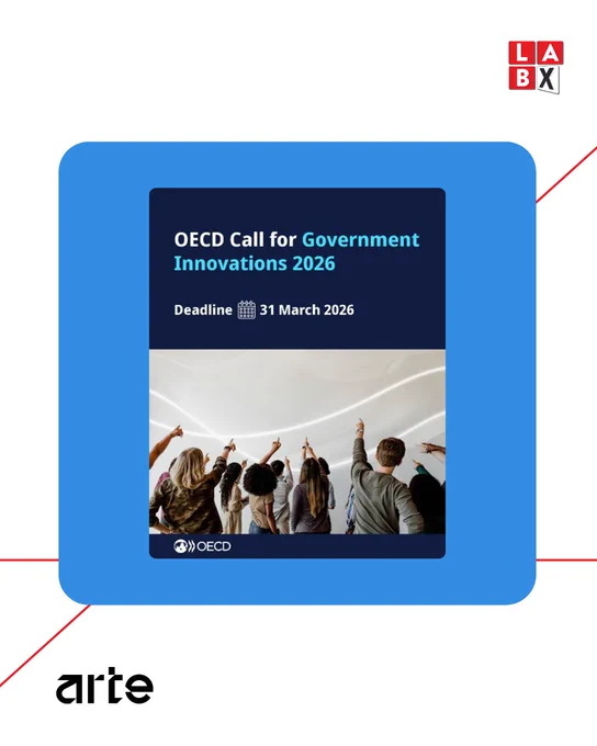 Cartaz da OECD a anunciar a Call for Government Innovations 2026, com prazo de candidatura até 31 de março de 2026. A imagem mostra um grupo de pessoas, vistas de costas, apontando para cima. Inclui os logótipos da OECD, LABX e arte.