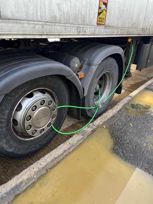 Immobilised vehicle