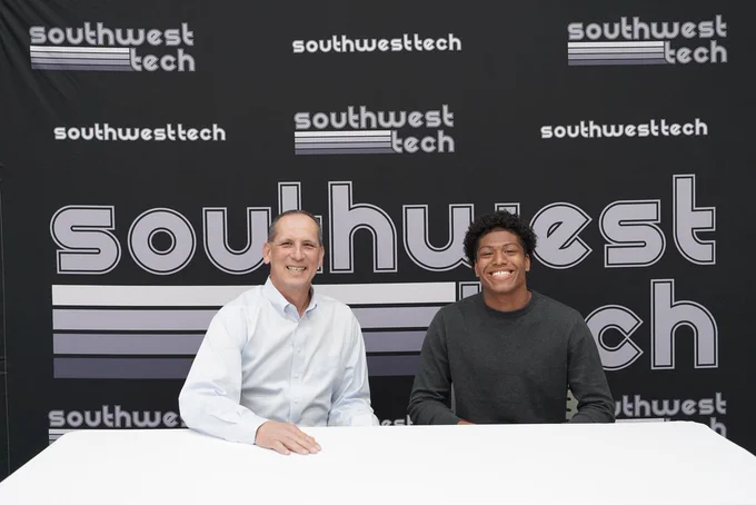 Shonn Pitts Signing to SW Tech with Dale Latham 