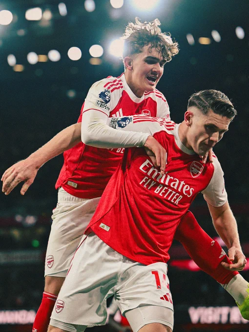 Max Dowman and Viktor Gyokeres celebrate together.