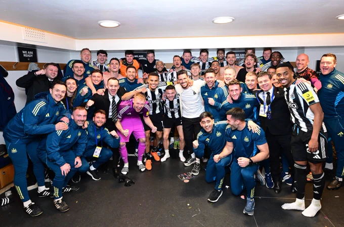 Team photo after win over Chelsea