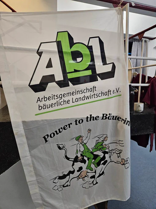 Bodo Ramelow auf dem Podium des Bodenkongresses 2026 der AbL Mitteldeutschland in Apolda. https://www.abl-mitteldeutschland.de/bodenkongress-2026