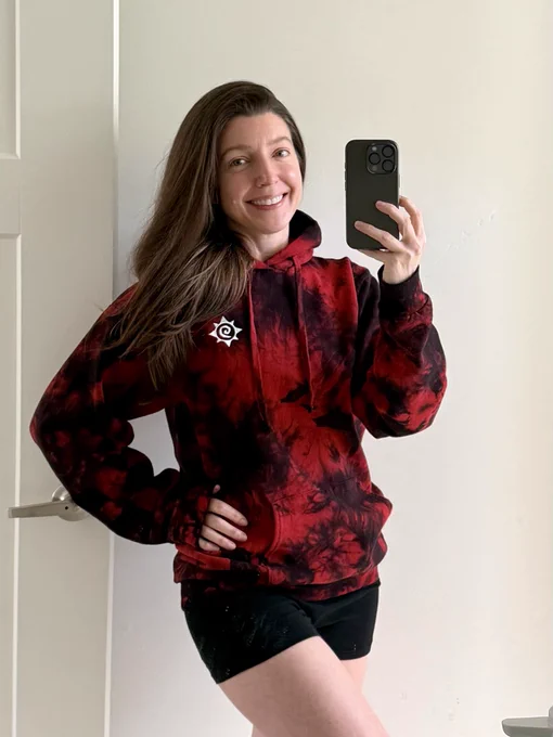 Brigitteous lookin like a proper esports girlie in her cozy black and fiery red tie dyed hearthstone cataclysm hoodie from Deathwing and his lowly thralls
