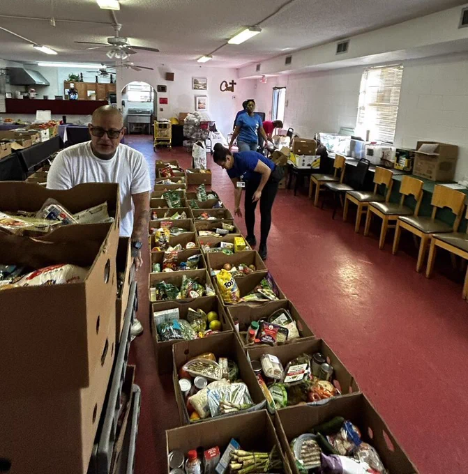 Recently, our team at Florida Health Care Plans dedicated their time to giving back to the community. They partnered with Food Brings Hope to pack 100 boxes of nutritious food for families in need. A big thank you to the team of volunteers who made this event a success! #GuideWellCares