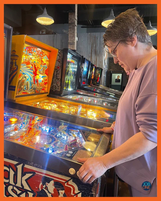 Candy is playing pin ball