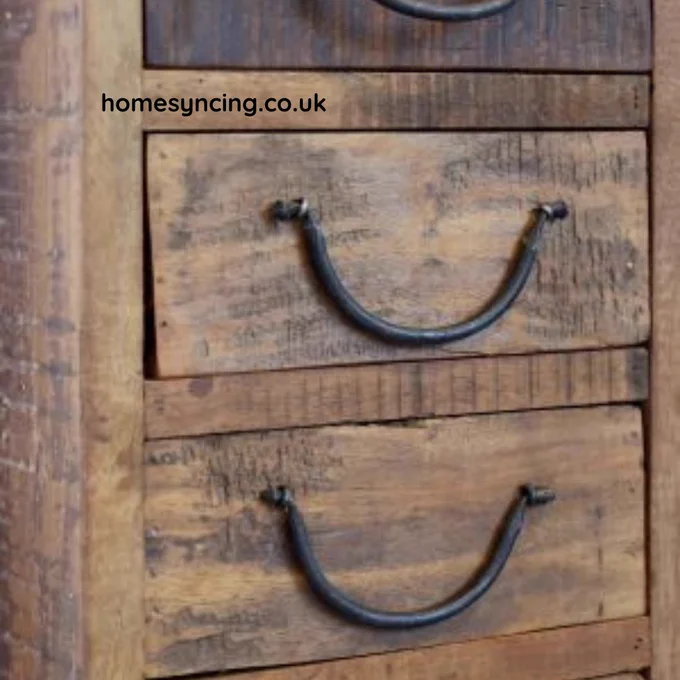 Amelie Eight Drawer Chest of Drawers.
homesyncing.co.uk