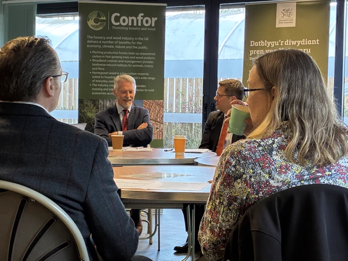 Deputy First Minister Huw Irranca Davies and the members of the Welsh Forestry and Wood-Based Industries Leadership Group. 