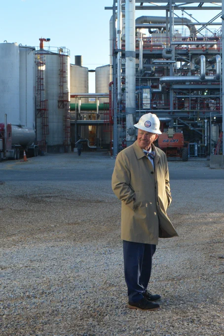 Regional Administrator Jim Macy smiles while attending a tour of the Lincolnway Energy facility. 