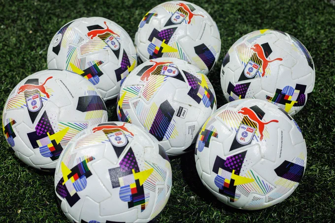 EFL PUMA Rainbow Balls