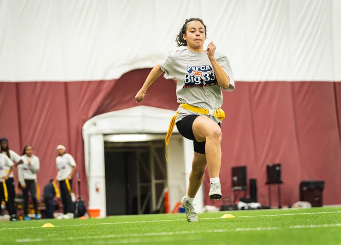 Photo of a Girls Flag player.