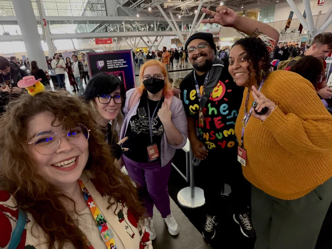 Kiwisnstars BucklingGoblin HiyaPixel Zufats GypsymflyPMS posing for a photo