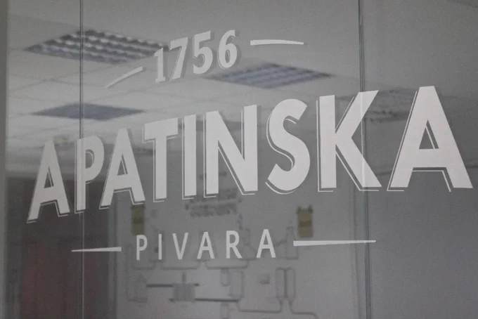 Office branding for the Belgrade HQ of Apatinska pivara

https://dework.rs/projects/apatinska-hq-office

#ApatinskaPivara #OfficeBranding #Belgrade #Brewery #Branding #Design #Serbia #270Years #wayfindingdesign #CorporateBranding #SEERegion
