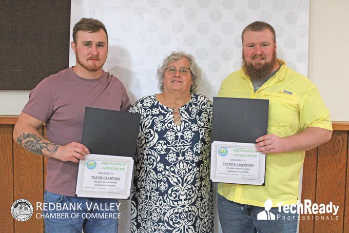 🎉 Redbank Valley Chamber of Commerce Business & Citizen of the Year! 👏 Congrats Clarion Printing-Litho (Glenn Watson) & Lisa Leach Goth! 💙 Thanks Patrick & Travis Crawford, Daddy’s Main Street Restaurant & Trinity Hall! 

#RedbankValley #NewBethlehem