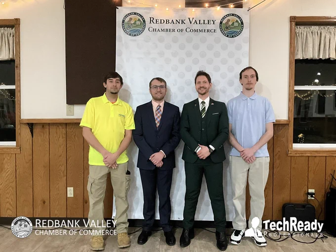 🎉 Redbank Valley Chamber of Commerce Business & Citizen of the Year! 👏 Congrats Clarion Printing-Litho (Glenn Watson) & Lisa Leach Goth! 💙 Thanks Patrick & Travis Crawford, Daddy’s Main Street Restaurant & Trinity Hall! 

#RedbankValley #NewBethlehem
