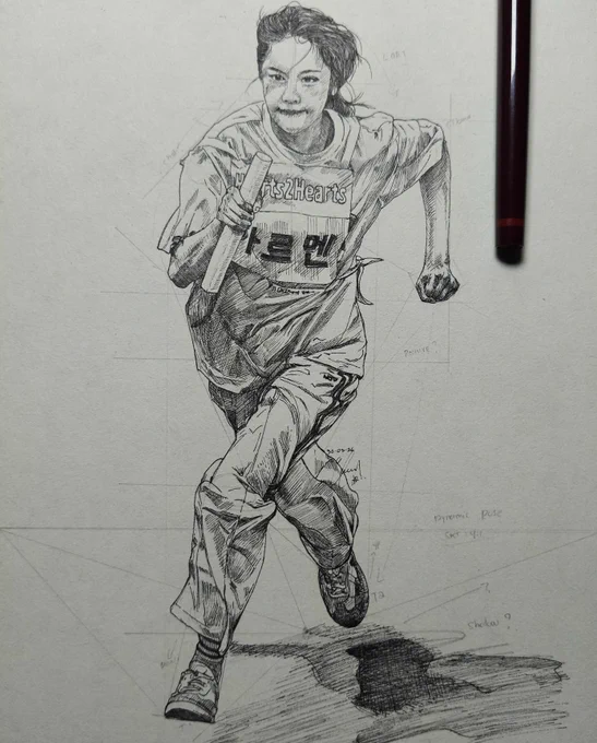 Detailed ink drawing of young girl Carmen in a dynamic running pose, captured mid-stride with one leg forward, holding a rolled paper in her right hand, wearing an oversized t-shirt with "Hearts2Hearts" text and Korean lettering, loose pants, and sneakers. Created with Rotring Isograph technical pen on paper, featuring stippling and cross-hatching for shading on hair, clothing, and shadow. Visible grid lines and date "20-03-26" on the paper. カルメンという少女の詳細なインクドローイング、ダイナミックなランニングポーズで走る様子、右手に巻いた紙を持ち、Hearts2HeartsのTシャツ姿、Rotring Isographペンで描かれた手描きアート。 #Art #Illustration #InkDrawing #Portrait #Carmen #Fanart #DynamicPose #アート #イラスト