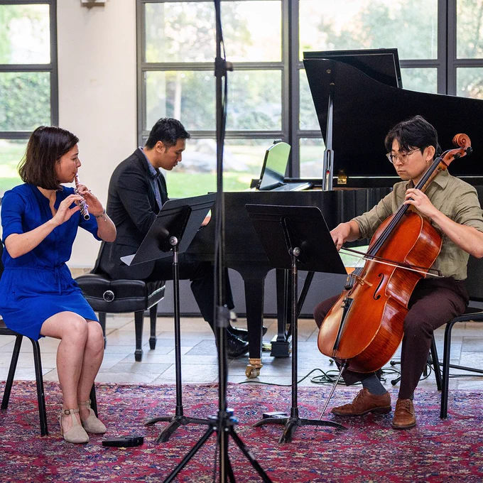 Laós Chamber Music members performing