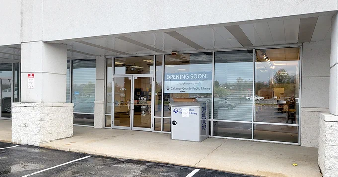 Strip mall facade of temporary Callaway County Public Library location at Churchill Plaza