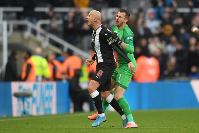 Jonjo Shelvey and Martin Dúbravka celebrate Jonjo's goal against Man City in 2019