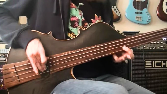 Remco Hendriks Lets His Stradi Fretless Bass Do the Talking