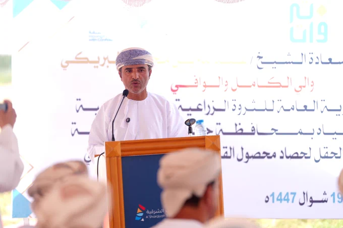 مدير دائرة الكامل والوافي اثناء إلقاء كلمة الدائرة 
