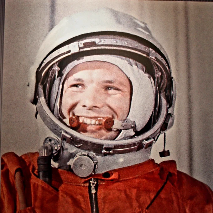 On April 12, 1961,  65 years ago, Soviet cosmonaut Yuri #Gagarin became the first human to journey into outer space and orbit the Earth.

Happy Space Day ! 

#spaceday 
#Vostok1 
#FirstInSpace 
#roscosmos 
#baikonur 
#cosmodrome 
#spaceexploration 
#sputnik 
#spacestation 
#iss 