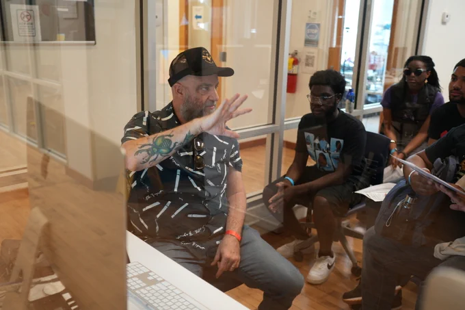 Rich teaching Melodyne