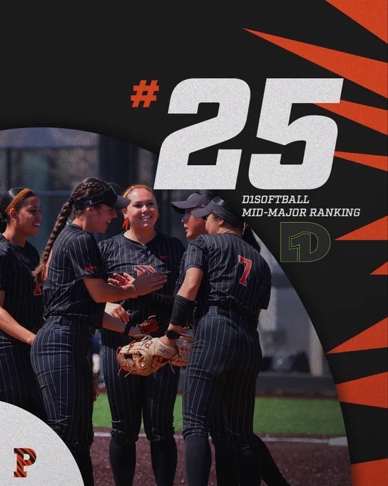 Number 25 D1 softball mid major ranking celebration huddle Photo