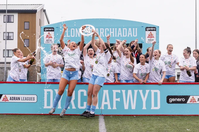 Cardiff Met celebrate promotion to the Genero Adran Premier. 