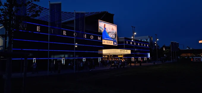 Außenansicht des Metronom-Theaters in Oberhausen am CentrO