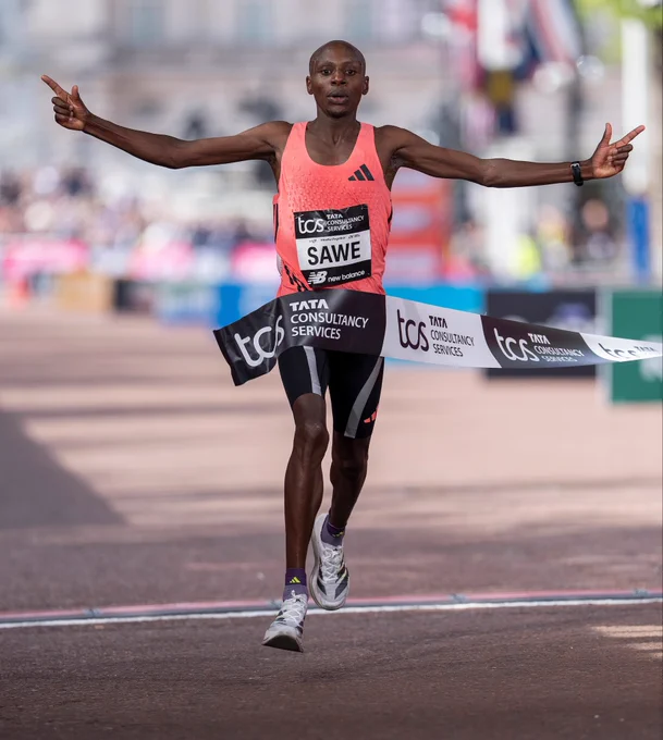 Photo of Sabastian Sawę winning the 2026 TCS London Marathon