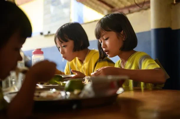 UNICEF/Arun Roisri