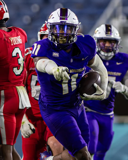 Khairi Manns recovers a fumble for JMU in the 2024 Boca Raton Bowl.