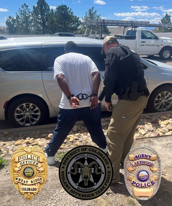 Lee AUSTIN JR in custody.