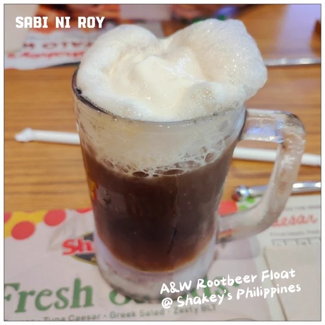 A&W Rootbeer Float 🍺 @ Shakey's Philippines 

#anw #RootbeerFloat #aandwrootbeer #foodpic #rootbeer 