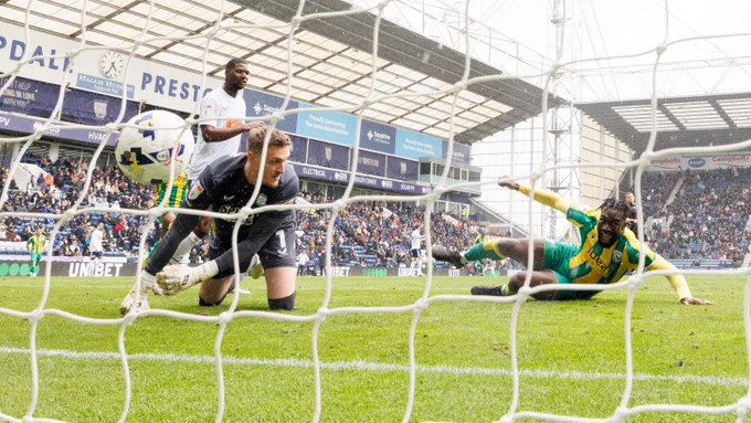Daryl Dike scores against Preston North End.