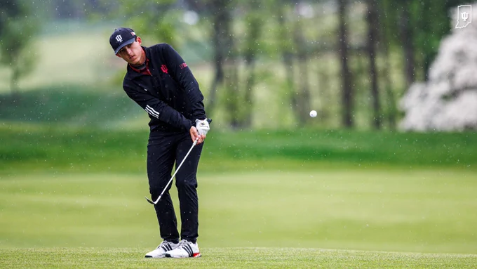 Nick Piesen chips his ball at the Hoosier Collegiate Invitational.