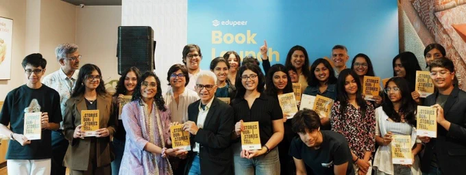 Mr Hitesh Sharma, Founder & CEO of EduPeer,  with the contributors.