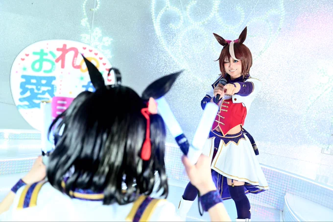 キタちゃん「きゃー！！！！テイオーさん！！！！こっち見てー！！！！」
テイオー「あ！キタちゃんだ！いつも応援ありがとう😉」
キタちゃん「きゃー！！！！！！😇」

と言うイメージです。