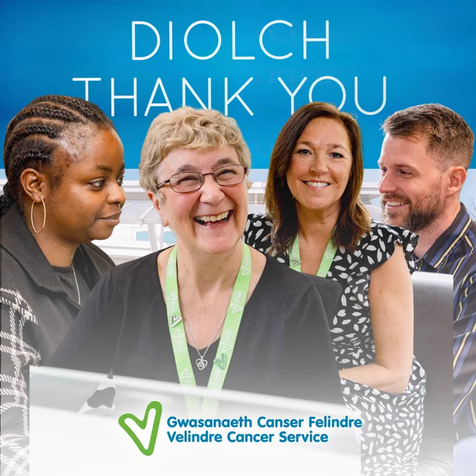 Four admin professionals with the phrases 'diolch' and 'thank you' displayed behind them.