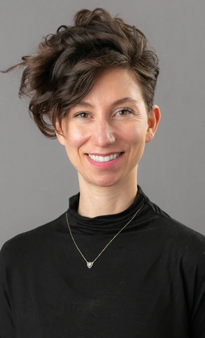 Lauren Albrecht headshot