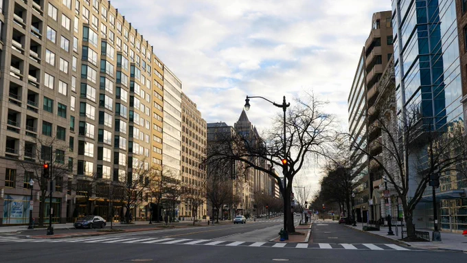 Empty Washington DC Street with Urban Skyline. By Mark Direen from Pexels.