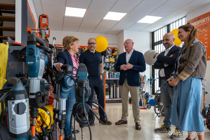 Apertura de la tienda ToolQuick en el Polígono Cabezo Beaza