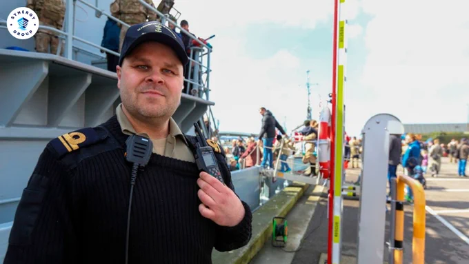 Milan Falsing at the “Os i Uniform” event in Denmark, engaging with the public alongside fellow uniformed personnel.