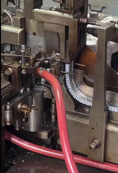 Foucher Type Caster