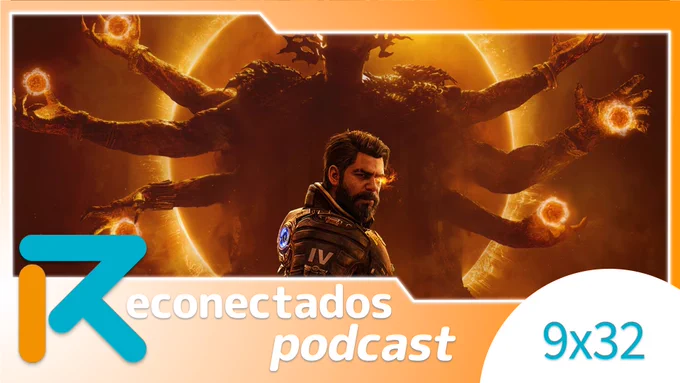 Cartel de marco naranja con logo de Reconectados Podcast. En una esquina está escrito 9x32 y en el centro de la imagen el arte principal de Saros con un hombre con barba delante de una criatura alienígena de muchos brazos y un sol en cada mano, y un gran eclipse solar anaranjado al fondo.