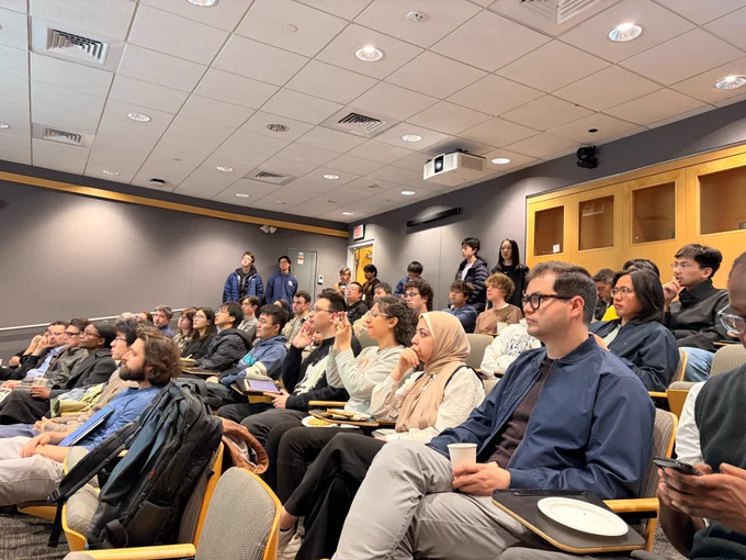 Jason Cong Seminar with a full audience.