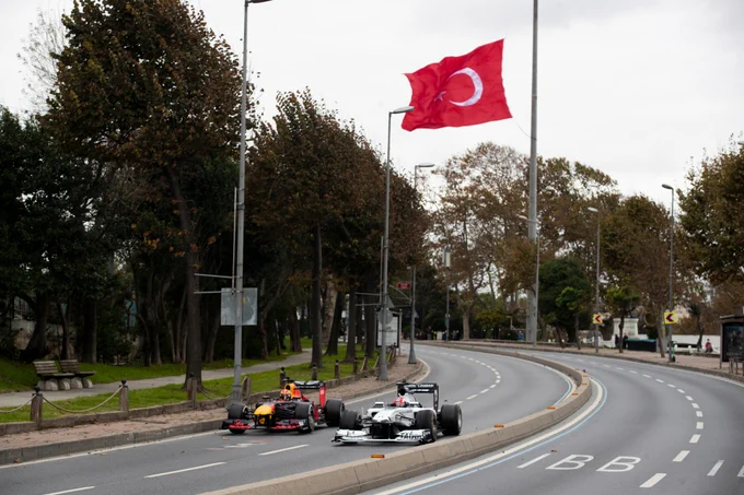 Side by side on the streets of Istanbul with an Alpha Tauri.