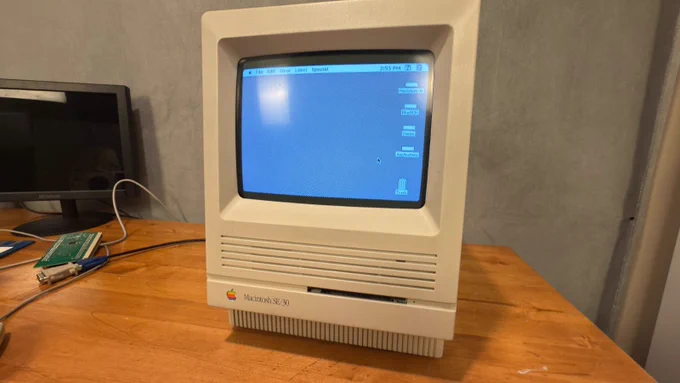 Apple Macintosh SE/30 M5119 Recapped Motherboard, BlueSCSI, New Fan, ROM Upgrade