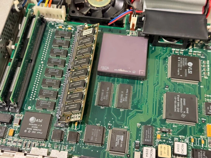 Apple Macintosh LC475 / Quadra 605 Fully Recapped - In an LC III case - BlueSCSI