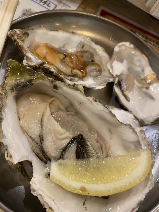 すしまるっていう立ち食い寿司めっっっちゃ好きやねん。知ってる？？？？